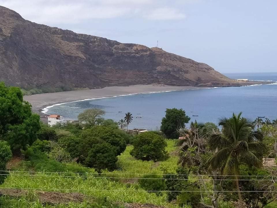 Bed and Breakfast Kaza Ladera Seladinha Exterior foto