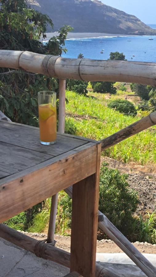 Bed and Breakfast Kaza Ladera Seladinha Exterior foto
