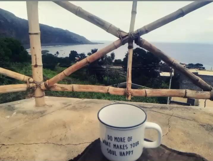 Bed and Breakfast Kaza Ladera Seladinha Exterior foto