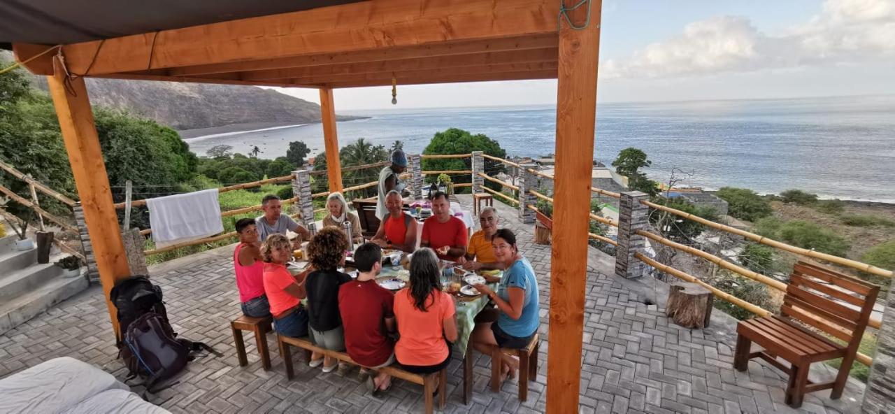 Bed and Breakfast Kaza Ladera Seladinha Exterior foto