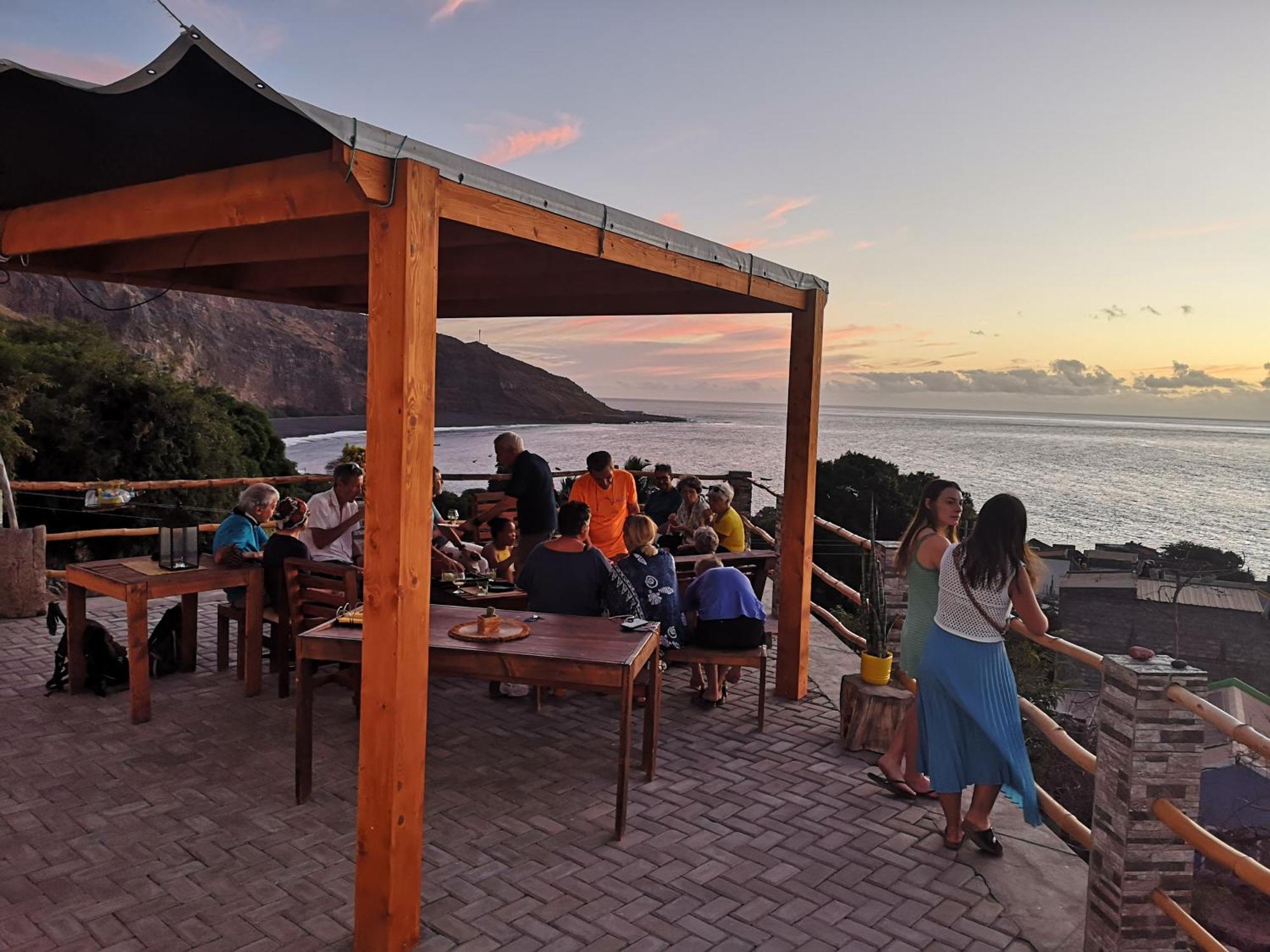 Bed and Breakfast Kaza Ladera Seladinha Exterior foto