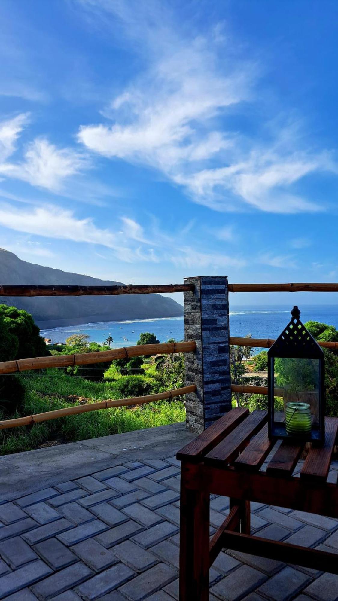Bed and Breakfast Kaza Ladera Seladinha Exterior foto