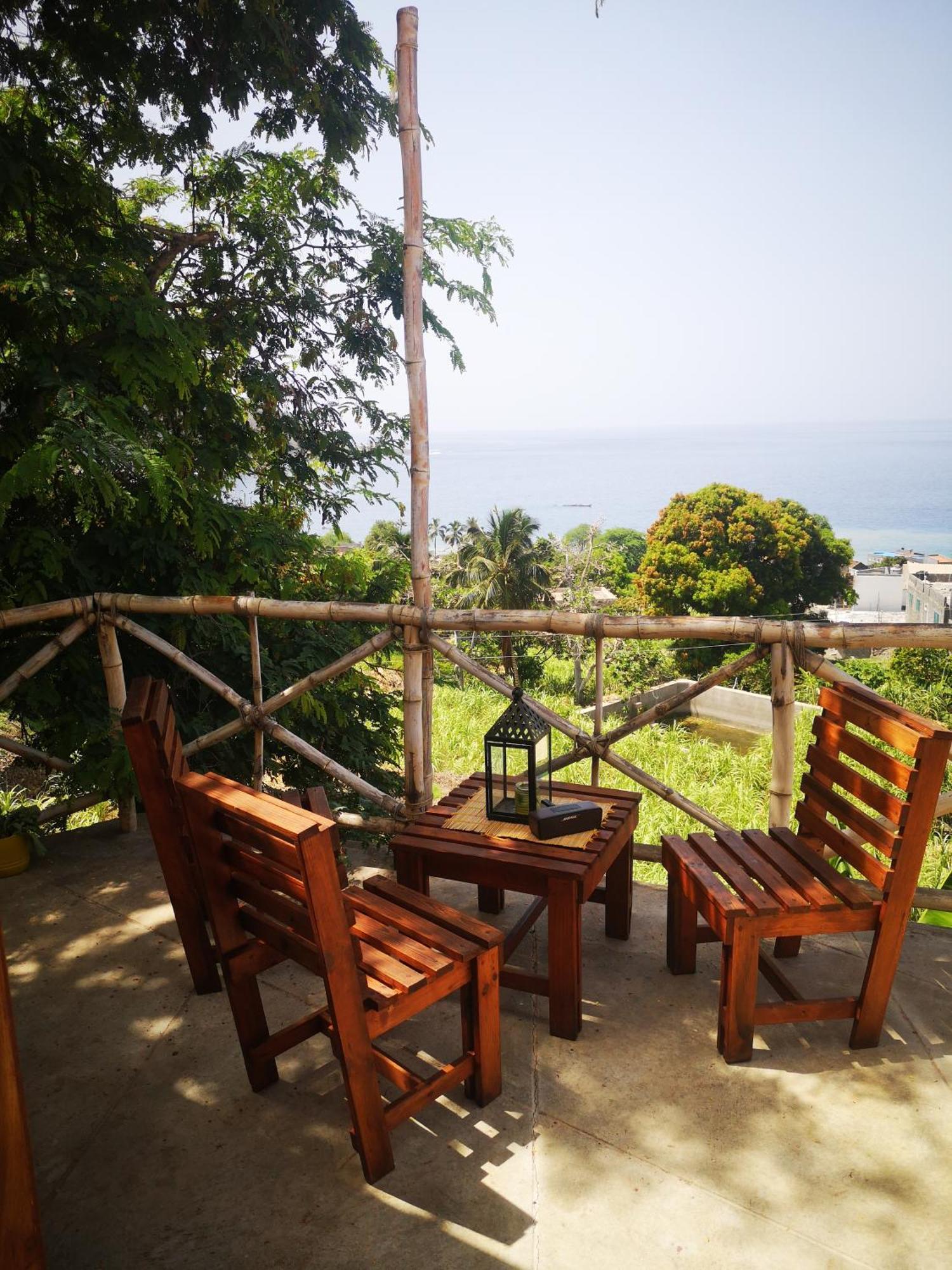 Bed and Breakfast Kaza Ladera Seladinha Exterior foto