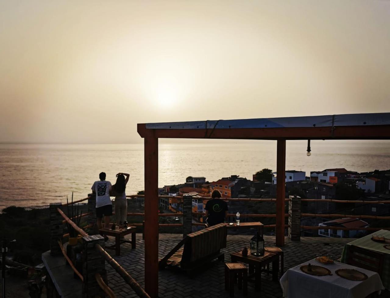 Bed and Breakfast Kaza Ladera Seladinha Exterior foto