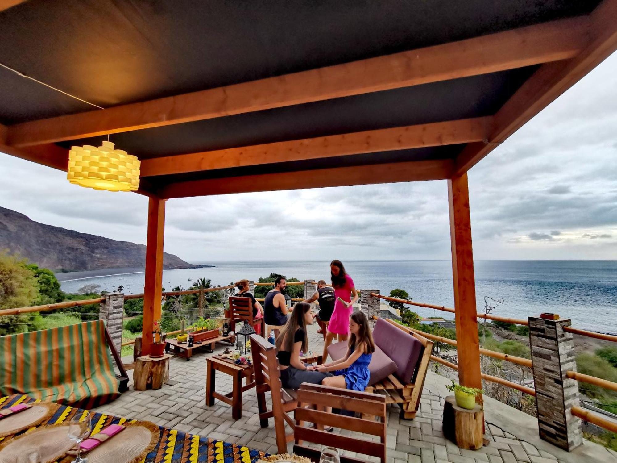 Bed and Breakfast Kaza Ladera Seladinha Exterior foto