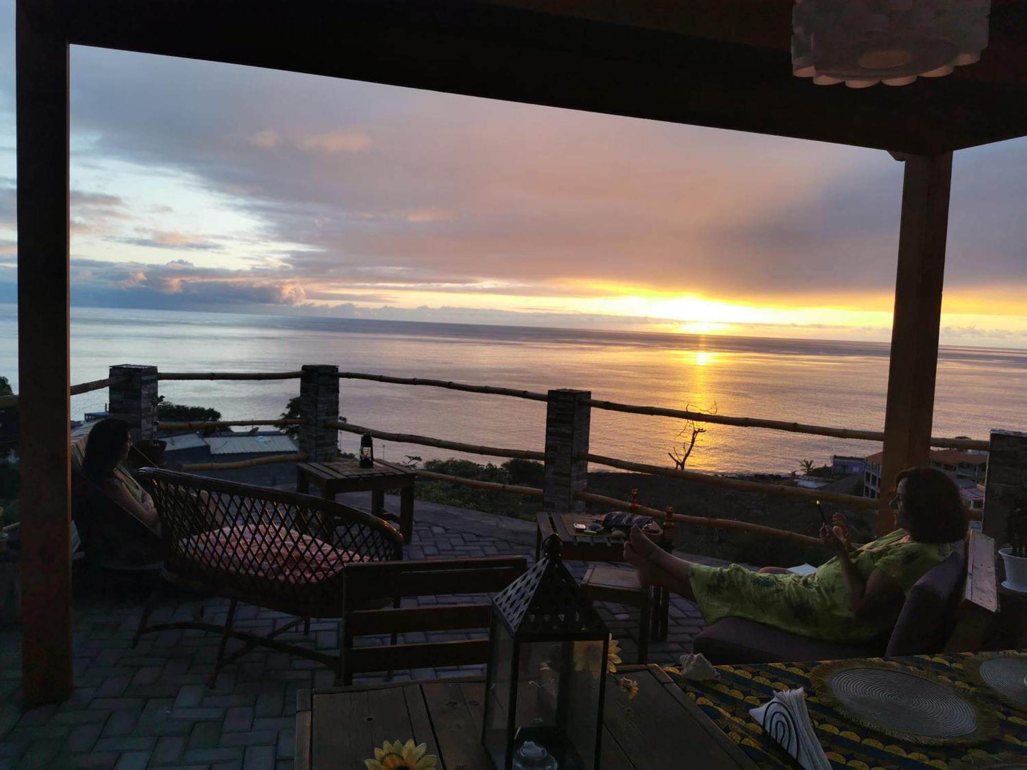 Bed and Breakfast Kaza Ladera Seladinha Exterior foto