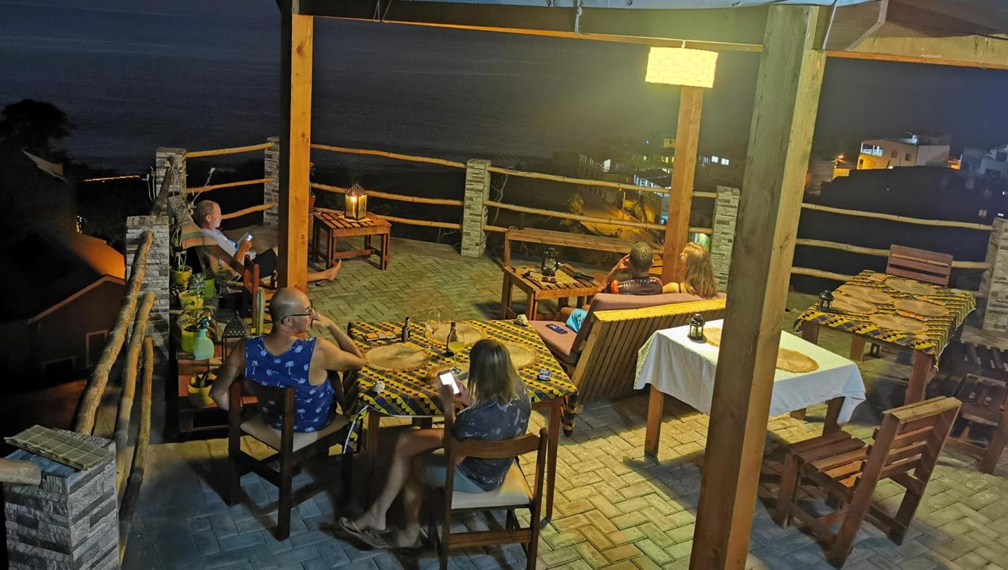 Bed and Breakfast Kaza Ladera Seladinha Exterior foto