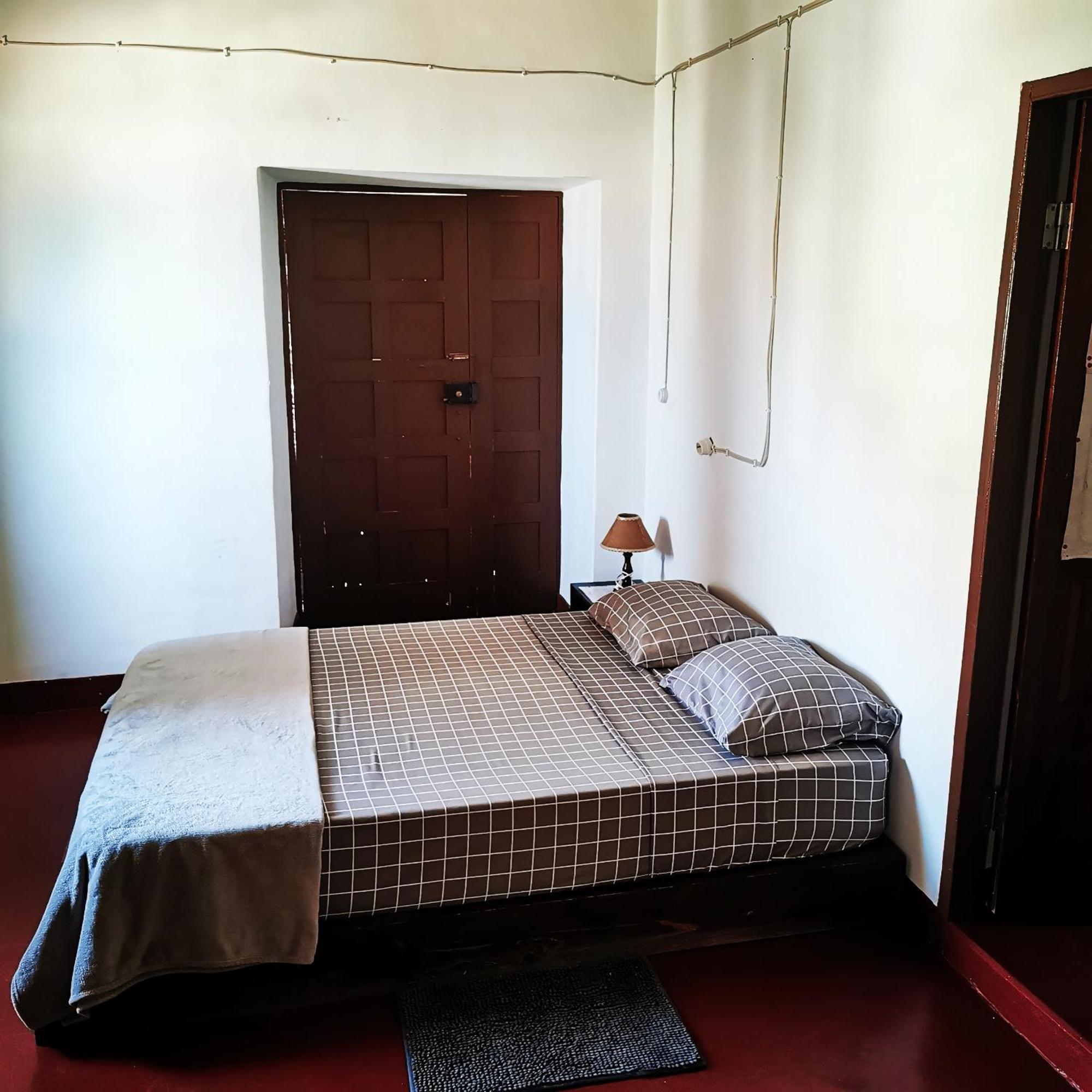Bed and Breakfast Kaza Ladera Seladinha Zimmer foto